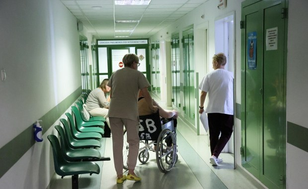 Szpitalom brakuje miliardów. Operacje wykreślane z grafików