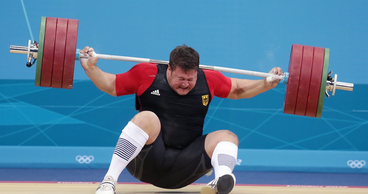 Sztanga przygniotła Matthiasa Steinera