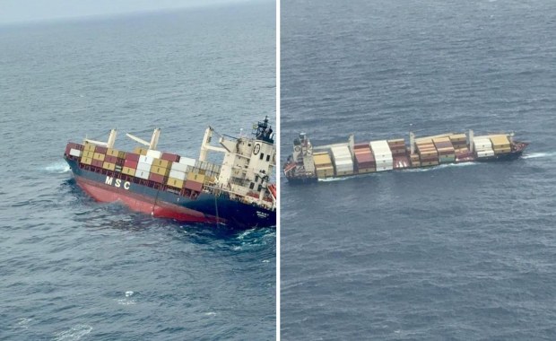 Sztorm wywrócił statek, groźny ładunek wpadł do morza. Służby alarmują 