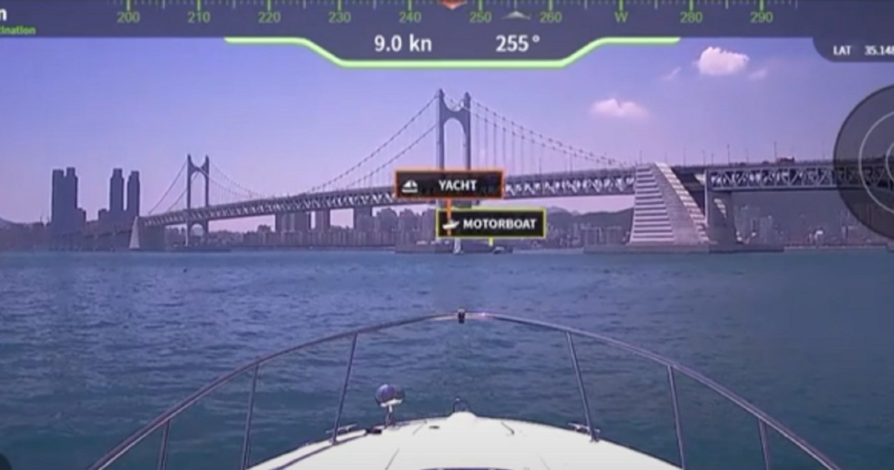 Sztuczna inteligencja analizuje położenie wszystkich obiektów wokół statku i dostosowuje do nich kurs /YouTube