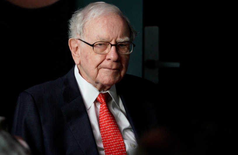 Sztuczna inteligencja jest niebezpieczna - ostrzega Warren Buffett /RICK WILKING/Reuters /Agencja FORUM