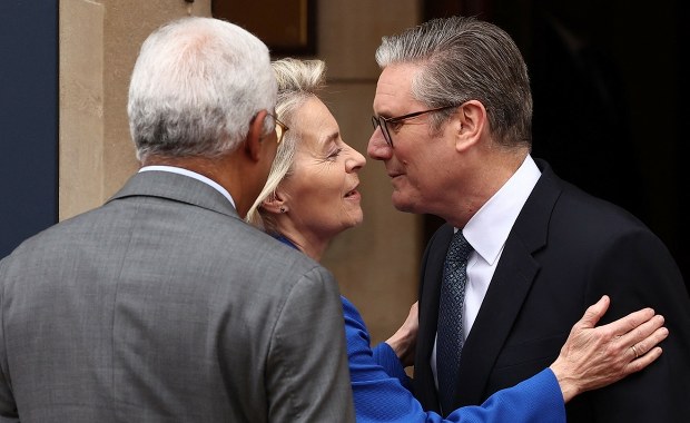 Sztuczna inteligencja przejmuje dyplomację? Niezwykłe negocjacje UE z Wielką Brytanią