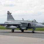 Sztuczna inteligencja za sterami samolotu bojowego. Pokonała prawdziwego pilota