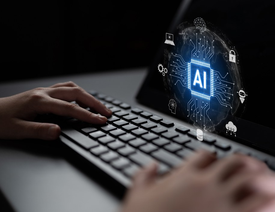 Nagie zdjęcie uczennicy wygenerowane przez AI. Jest reakcja prokuratury