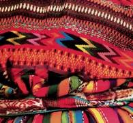 Sztuka Ameryki Łacińskiej: tradycyjne tkaniny gwatemalskie /Encyklopedia Internautica