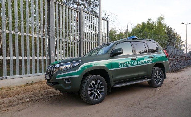 Szturm agresywnych cudzoziemców na polską granicę. Alarmujące dane
