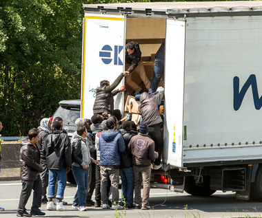 Szturm nielegalnych imigrantów na tunel pod kanałem La Manche