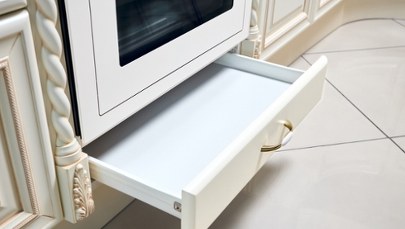 Szuflada pod piekarnikiem. Wiesz, do czego służy?