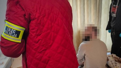 Szukali go policjanci z 27 komisariatów. Usłyszał 64 zarzuty
