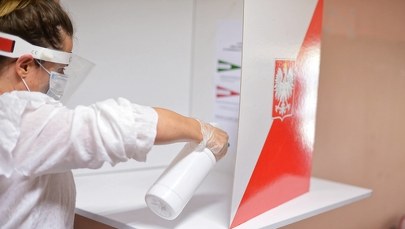 Szumowski: Chcemy, by podczas II tury m.in. osoby starsze były wpuszczane bez kolejki 