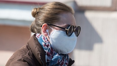 Szumowski: Nie rekomendujemy noszenia masek przez zwykłych obywateli