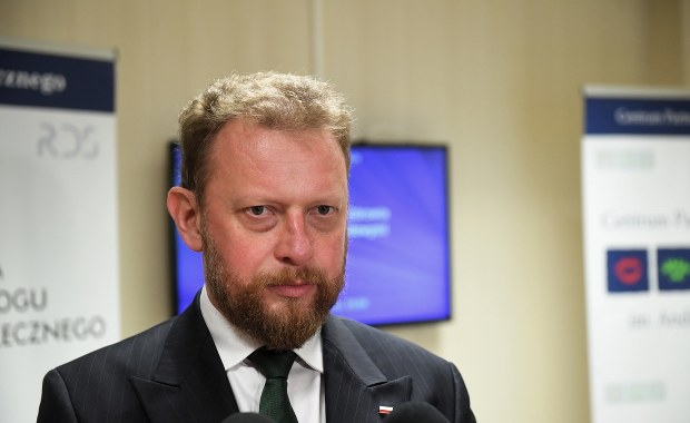 Szumowski: Pracownicy medyczni dostaną średnio 370 zł podwyżki