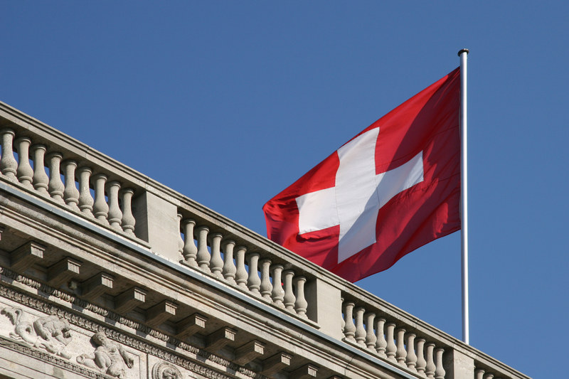 Szwajcaria stanie się pierwszym krajem na świecie, który będzie miał zapis w konstytucji o zakazie przyznawania menadżerom wysokich premii /&copy; Panthermedia