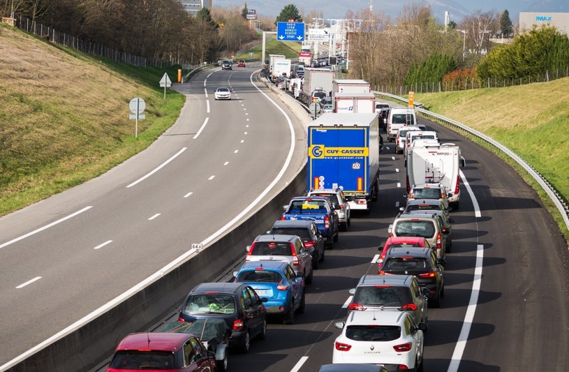 Szwajcaria zamknie najdłuższą autostradę. Przejmie ją wojsko / Fot. ilustracyjna /Getty Images