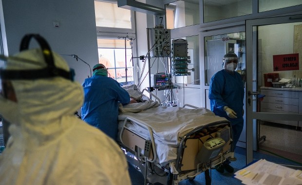 Szwankuje dystrybucja remdesiviru. W części szpitali leku brakuje