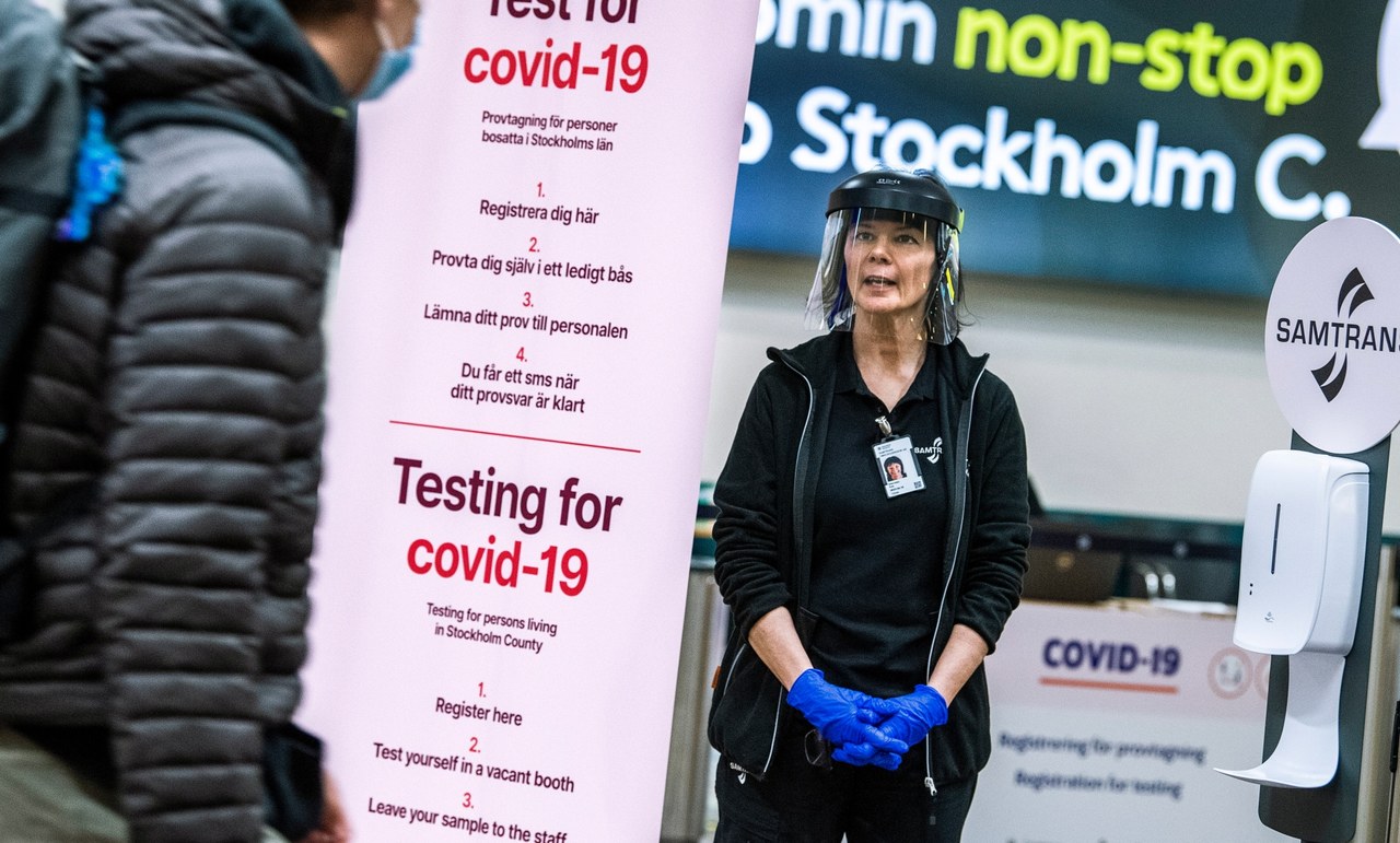 Szwecja zaostrza restrykcje koronawirusowe. "Istnieje ryzyko trzeciej fali"
