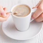 Szwedzi nie potrafią się obejść bez tej kawy. Pomaga w odchudzaniu i chroni wątrobę