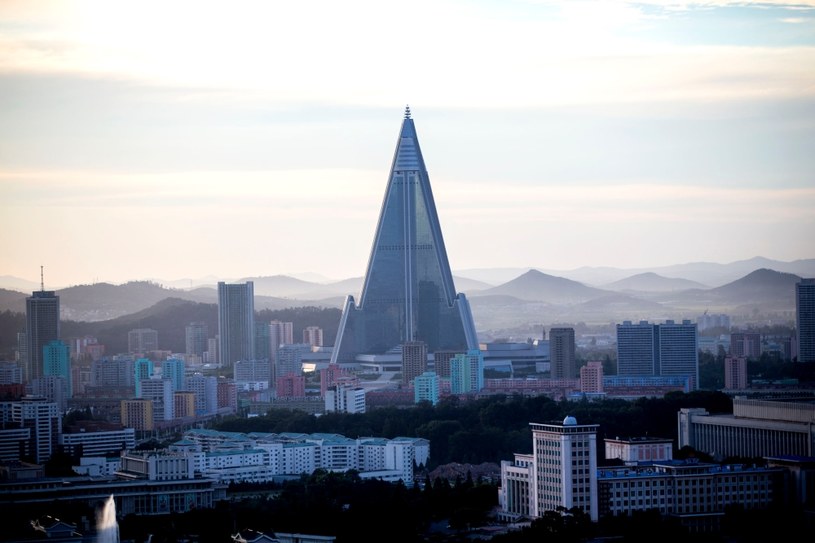 Szwedzki startup pozwoli właścicielom Oculusa poznać bliżej ciekawe miejsca w Korei Północnej /123RF/PICSEL