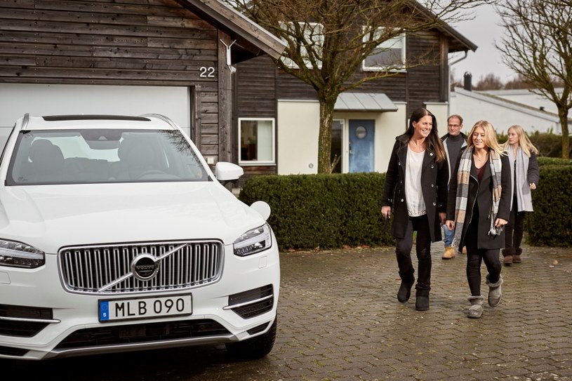 Szwedzkie rodziny testują autonomiczne Volvo XC90 /Informacja prasowa