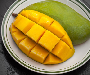 Szybki patent na obranie mango. Przekonaj się, jakie to proste