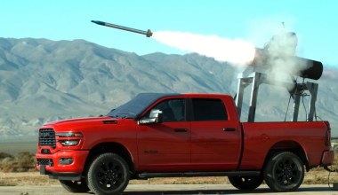 Szybki pocisk dla armii USA. iRX-100 można odpalić z pickupa