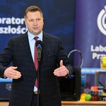 Szybszy powrót do szkół? Czarnek wskazał na "szansę"