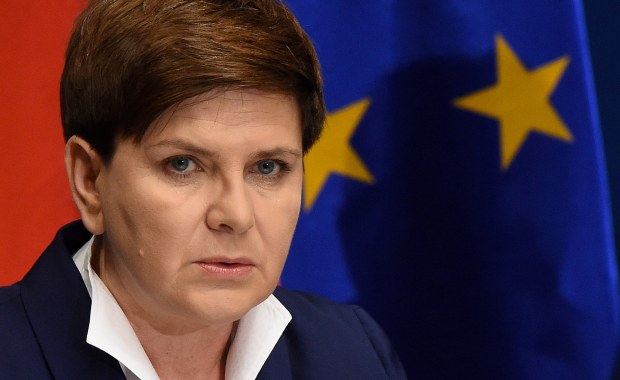 Szydło: Liczę, że katastrofa smoleńska zostanie wreszcie wyjaśniona