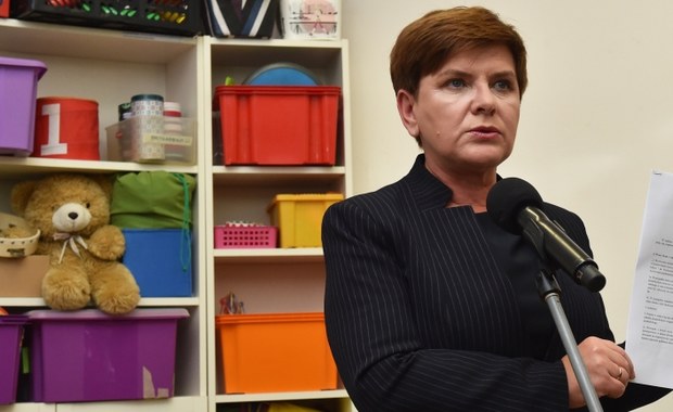 Szydło o Kopacz: Festiwal chwalenia się po roku rządów, a powinni się rozliczyć z 8 lat