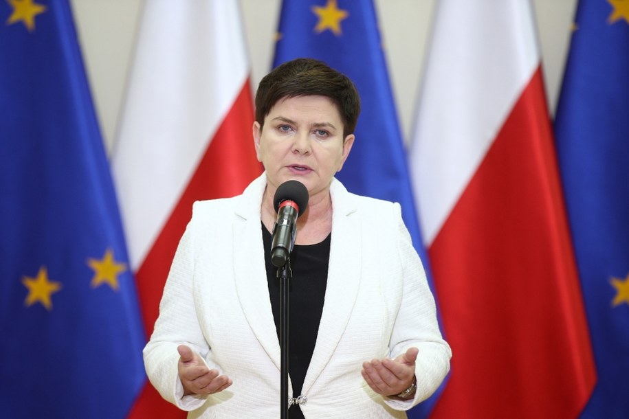 Szydło w sprawie strajku ZNP: Potrzebny jest spokój /Łukasz Gagulski /PAP