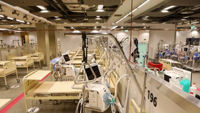 "Szykujemy się na napływ nowych pacjentów". Lekarze o piątej fali w szpitalach    