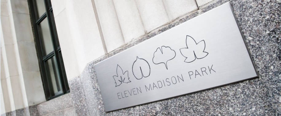 Szyld restauracji Eleven Madison Park /JUSTIN LANE /PAP/EPA