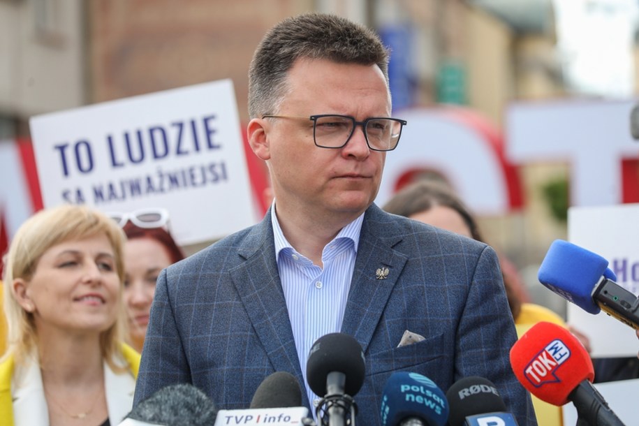 Szymon Hołownia reaguje na kiepskie notowania sondażu RMF24 /Artur Reszko /PAP