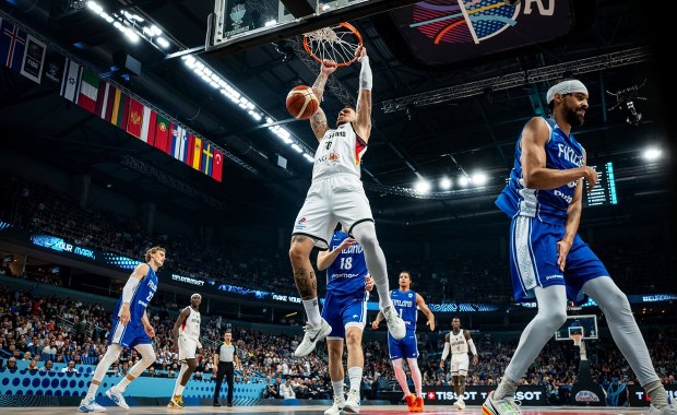 Szymon Szewczyk: Finał Eurobasketu to będzie starcie Schrödera z Sengunem