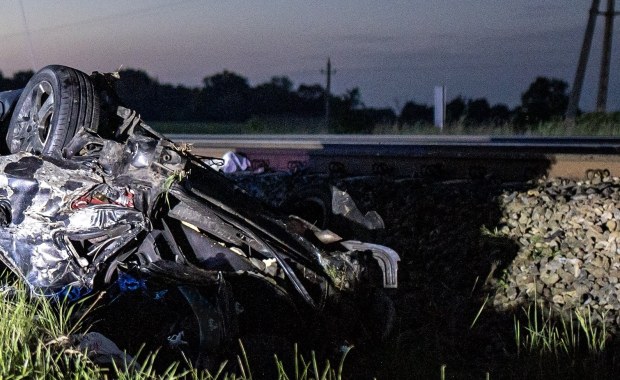 Szynobus zderzył się z busem. Kilka osób zostało rannych 