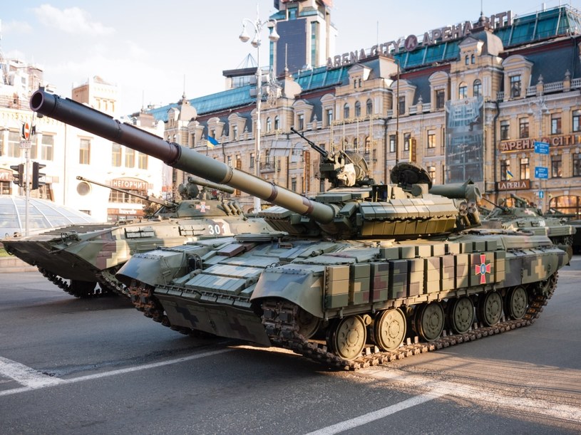 T-64BV to wprowadzona w 1985 roku modyfikacja sowieckiego czołgu T-64B ze zwiększoną ochroną przeciwpancerną i przeciwradiacyjną /VoidWanderer /Wikipedia