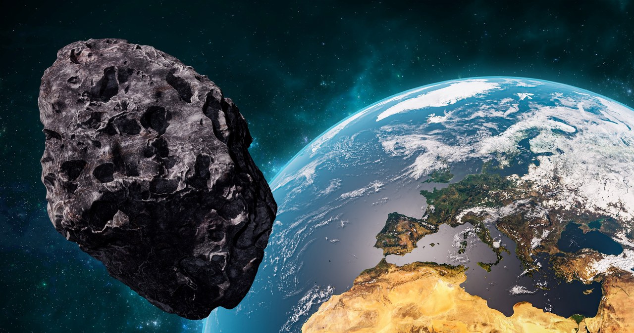 Ta asteroida może uderzyć w Ziemię. Jest całkiem spora. /123RF/PICSEL