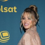 Ta fryzura wygląda luksusowo i robi się ją w kilka minut. Czym jest "kaszmirowy kok"?