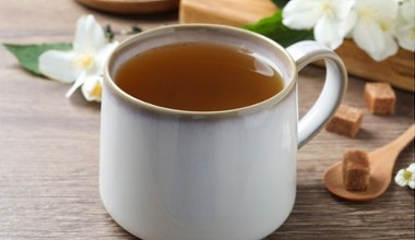 Ta herbata przyspiesza metabolizm i poprawia pracę jelit. Umysł lepiej pracuje, napięcie schodzi  