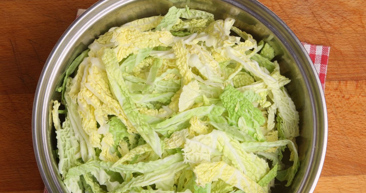 Ta kapusta ma wiele prozdrowotnych właściwości. Wyśmienita do surówek, sałatek i na ciepło. /JoeGough /Canva Pro