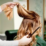 Ta koloryzacja jest idealna dla kobiet po 40-stce. Będzie hitem lata 2025