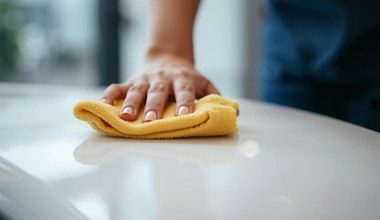 Ta pasta usuwa brud bez chemii – teraz kupisz ją 33% taniej