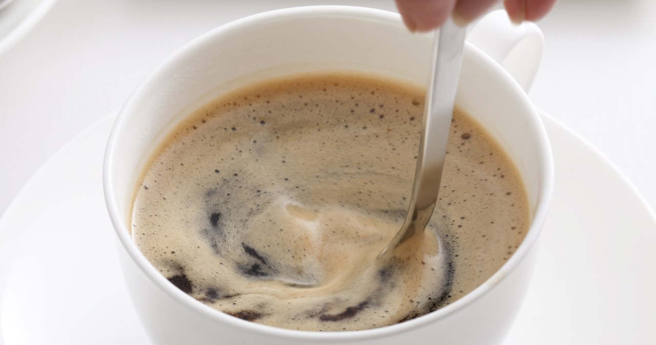 Ta przyprawa dodawana codziennie do kawy pomoże ci uregulować poziom cukru we krwi. /kazoka30 /123RF/PICSEL