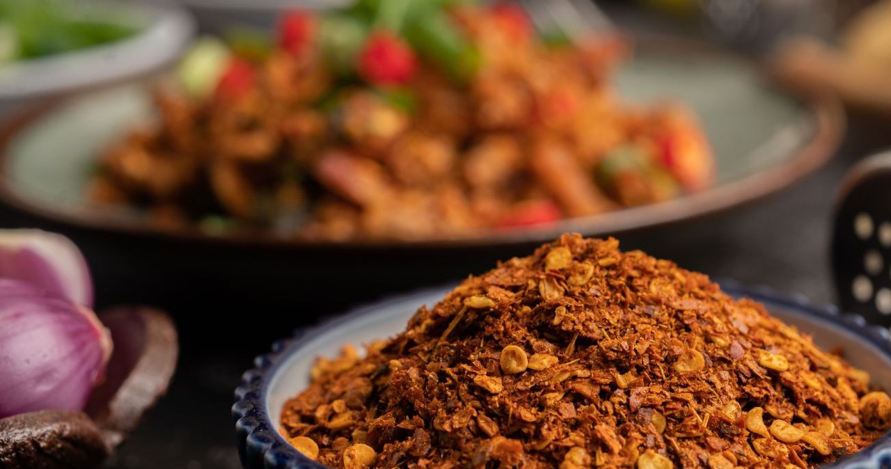 Ta przyprawa to idealne uzupełnienie zimowych dań - tłumi głód, poprawia pracę serca i jelit /Nikola Bratosin's Image /Canva Pro