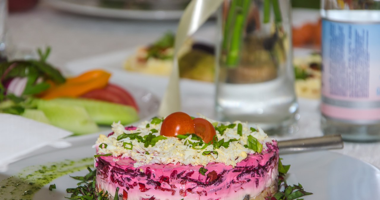 Ta sałatka na święto Trzech Króli jest najlepsza /raikhel /123RF/PICSEL