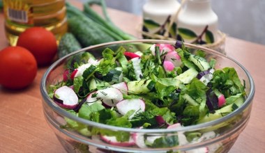 Ta sałatka to naturalne wsparcie odporności. W jednej misce skrywa mnóstwo witamin