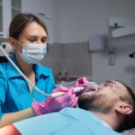 Ta usługa jest całkowicie darmowa. Dentysta zrobi ci to na NFZ