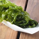 algi Ta zielona alga to skarbnica składników odżywczych. Wspiera tarczycę, serce i odporność