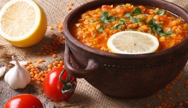 Ta zupa rozgrzewa lepiej niż rosół i ziemniaczana. Może zastąpić 2 dania