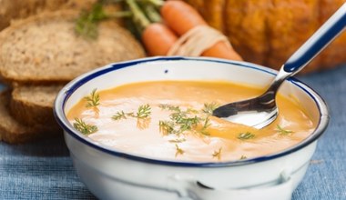 Ta zupa to prawdziwy eliksir młodości. Jedz ją regularnie, a wygładzisz cerę