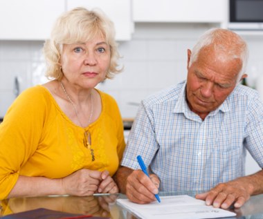 Tabela waloryzacji emerytur 2023. Ile seniorzy dostaną z ZUS? Wstępne wyliczenia